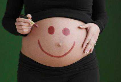 怀孕一直流褐色的血