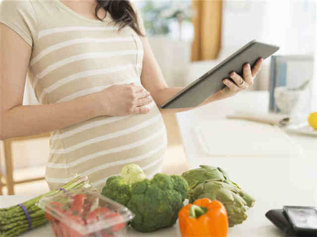 怀孕初期湿热怎么办