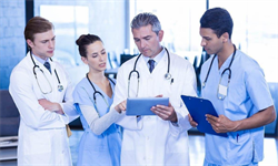 怀孕两个月了，怎么样从B超单上面看出来是怀的是女孩还是男孩呢！