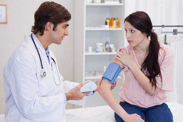 地屈孕酮片吃错一次2粒怀孕了，服用地屈孕酮片期间出血淡粉色