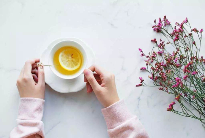 宝宝刚出生怎么洗眼睛和口腔?