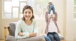 取了30个卵子肚子涨可以直接移植鲜胚吗？